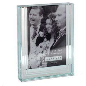 Classic Shapes 4 x 6 Photo Frame