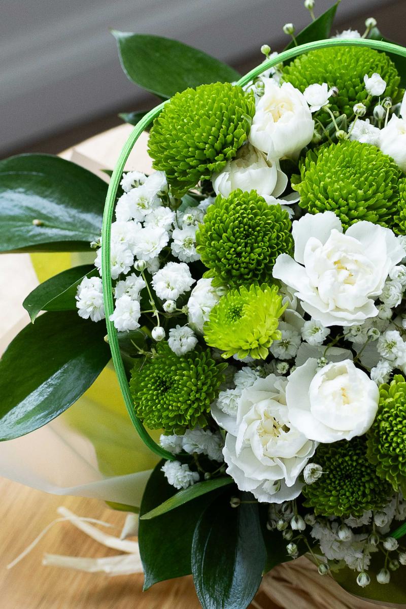 Angelic Whites Posy Pots